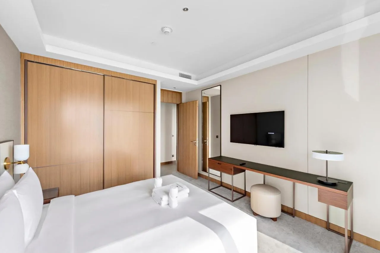 Stonetree - Luxurious 3 Bedroom With Burj Khalifa View Dubai Apartment